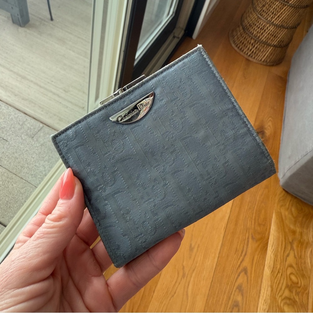 RARE DIOR TROTTER KISSLOCK